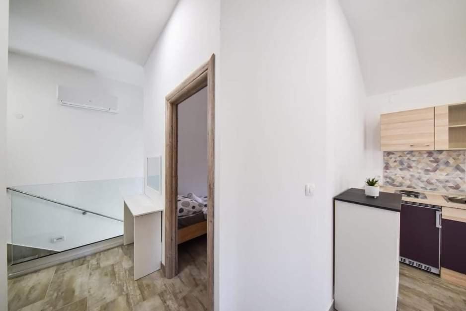 Kuca Za Odmor Megi Apartment Posedarje Ngoại thất bức ảnh